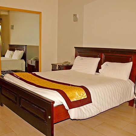 Cepha'S Inn Kabale 外观 照片