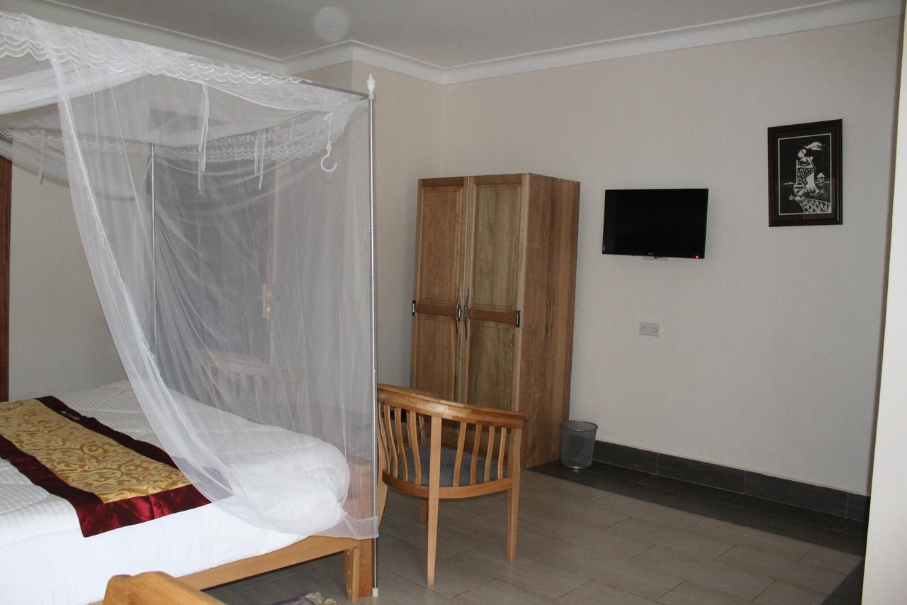 Cepha'S Inn Kabale 外观 照片