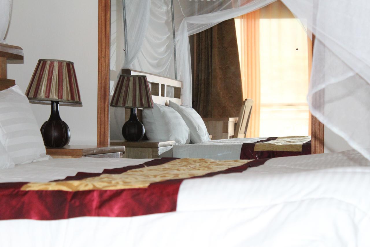 Cepha'S Inn Kabale 外观 照片