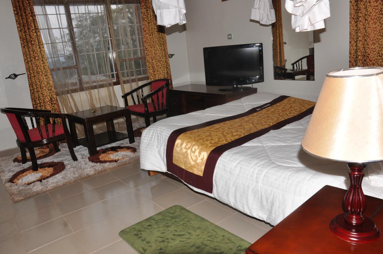 Cepha'S Inn Kabale 外观 照片