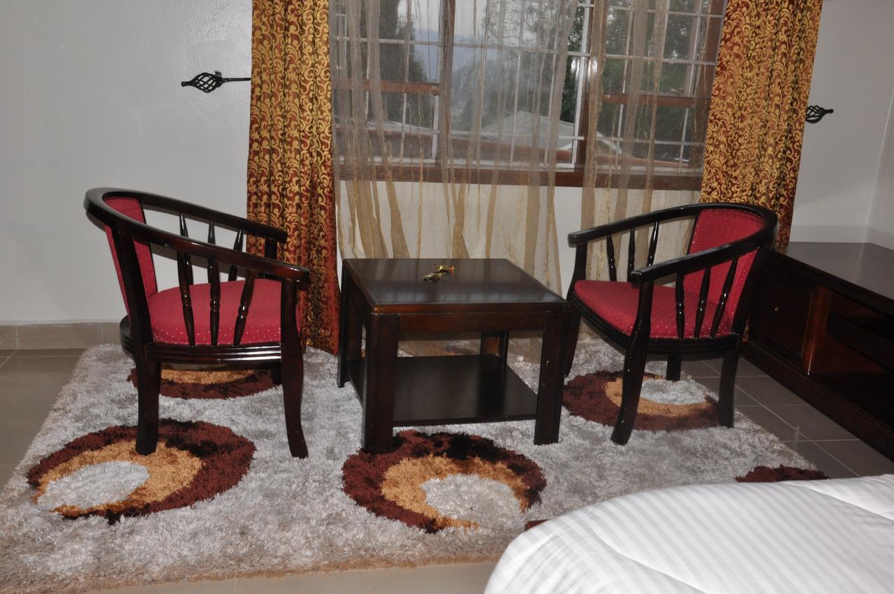 Cepha'S Inn Kabale 外观 照片