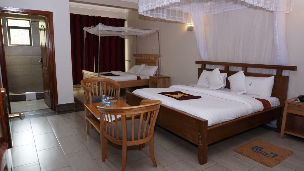 Cepha'S Inn Kabale 外观 照片