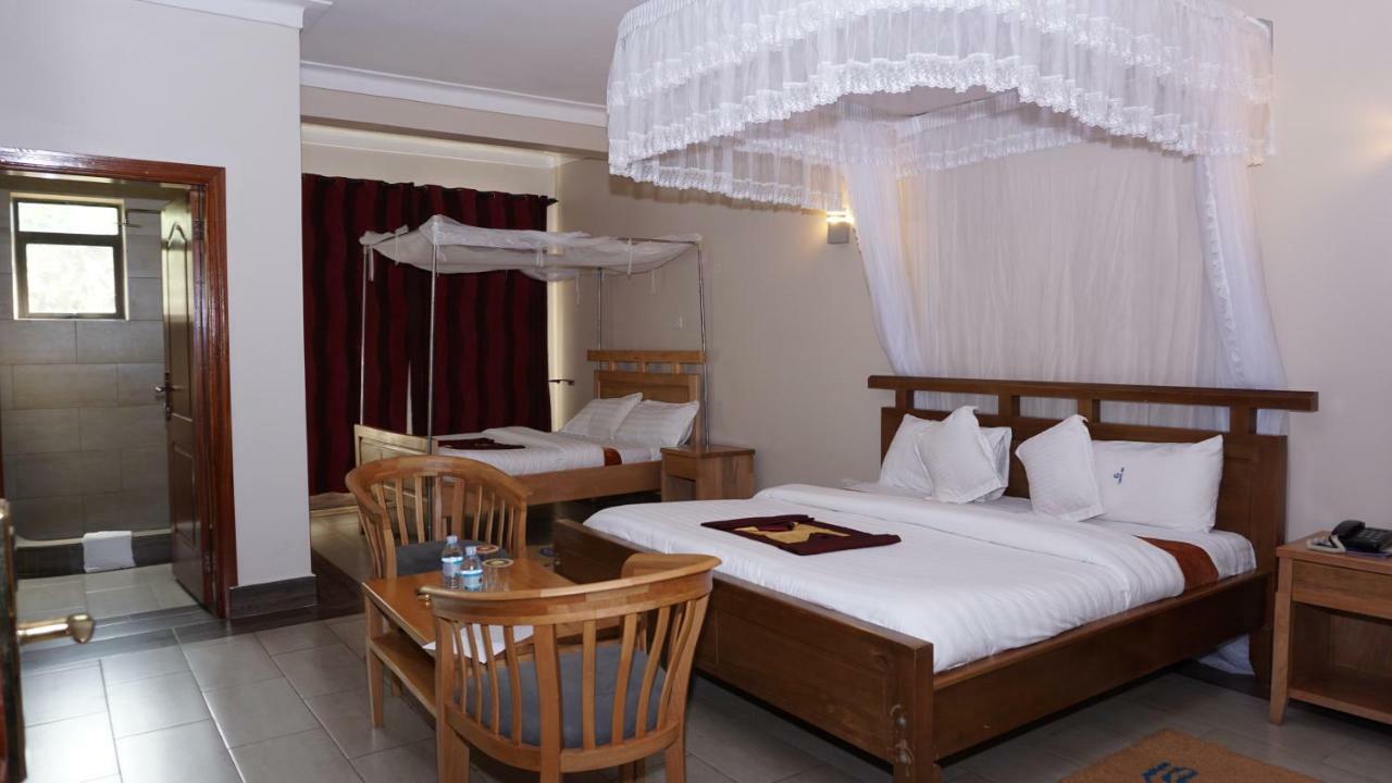 Cepha'S Inn Kabale 外观 照片
